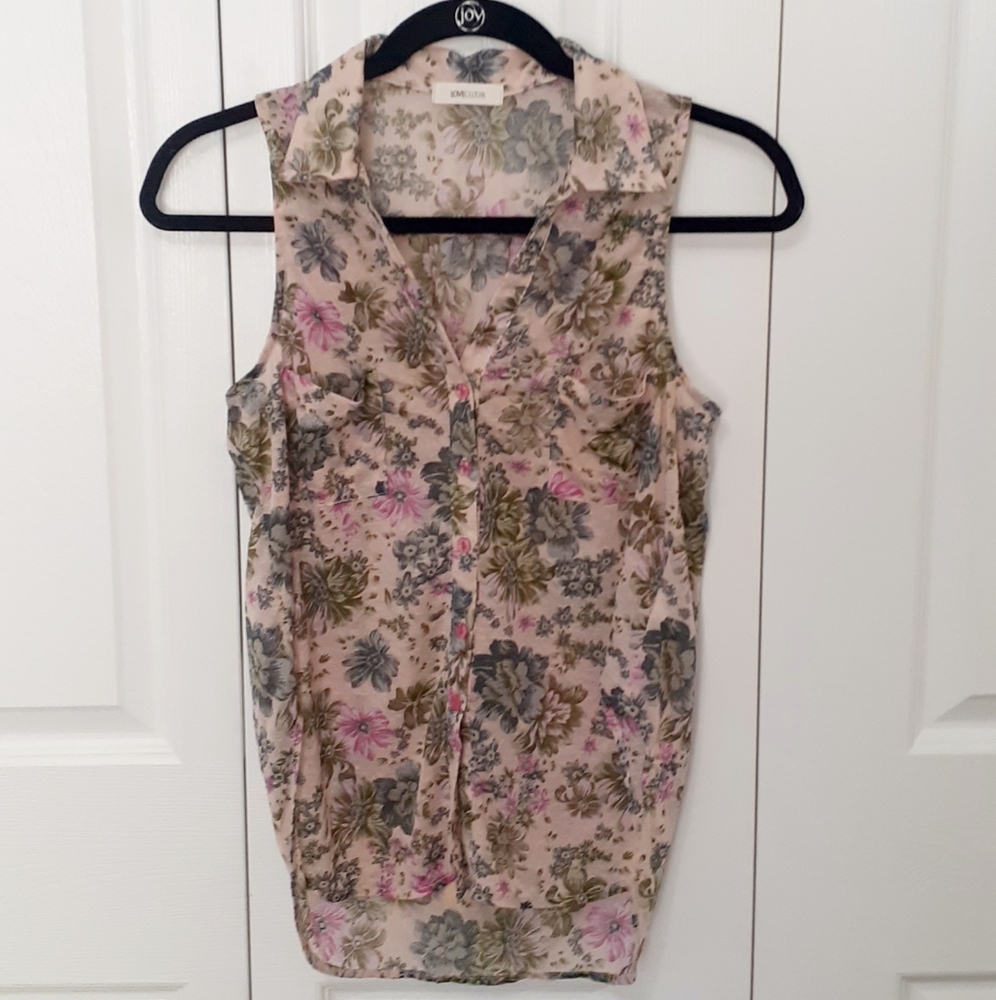 LOVECULTURE sleeveless shirt